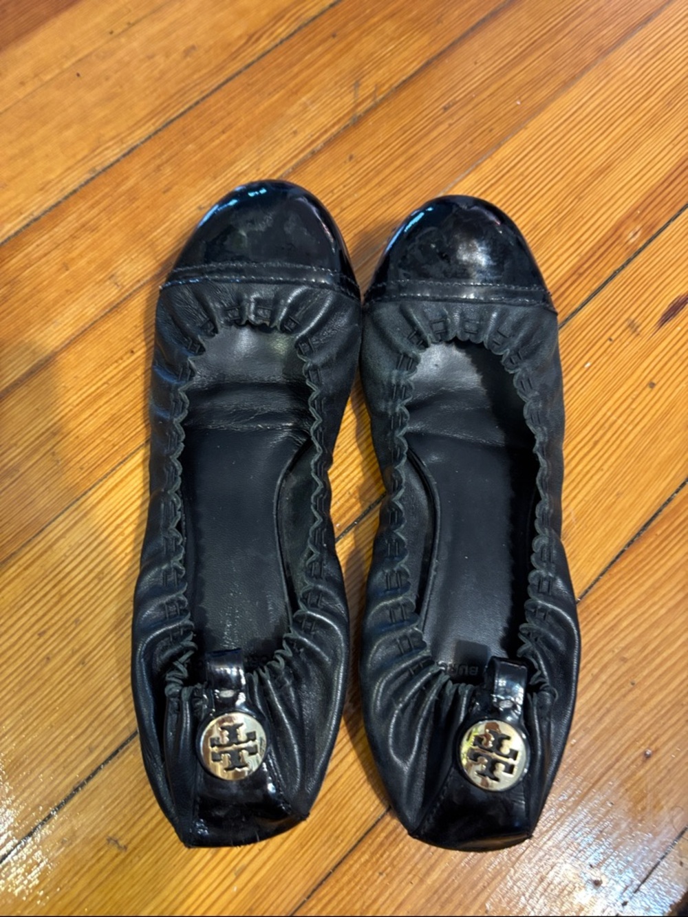 Tory Burch Black Leather Ballet Flats with Gold Logo Medallion